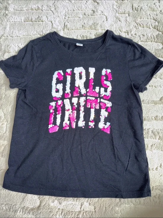 Old navy black flippy sequin “girls unite” tshirt L 10/12