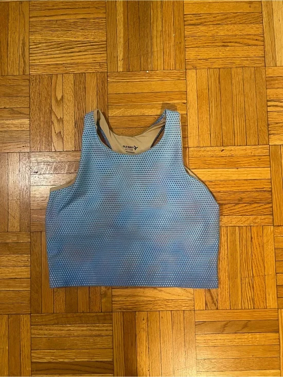 Kids Activewear Old Navy Light Blue Crop Tank built in bra size 10-12