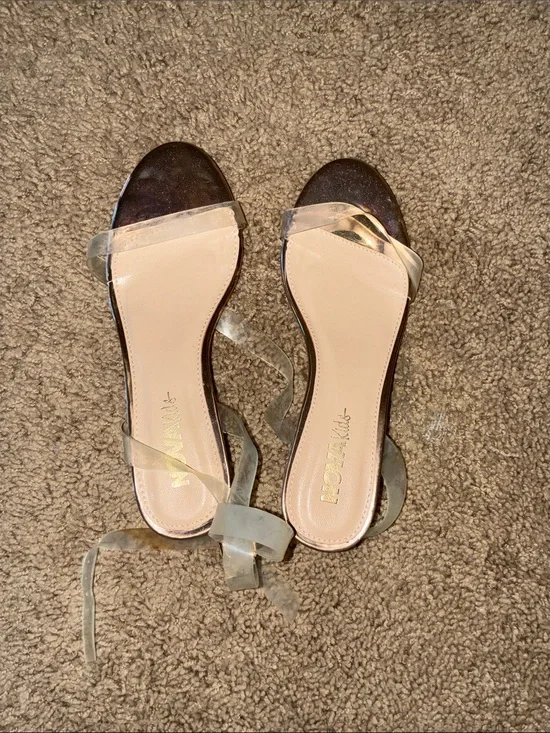 NOVAKIDS Sandals with Clear Ankle Wrap