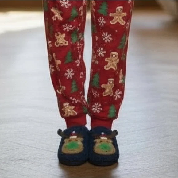 NWT Family Pajamas Kids Reindeer Slippers‎ Soft Cozy Holiday Christmas Matching