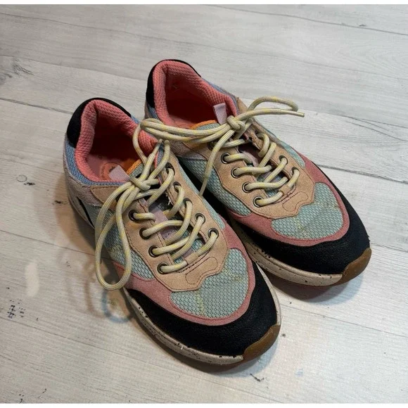 TAOS WOMEN'S ADVANCE ACTIVE OXFORD RETRO MULTI women's 8‎