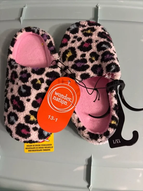 wonder nation Pink Leopard Print Girls Cozy Slippers