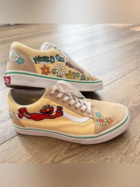 Vans Butter Yellow X  Elmo Sesame Street low top Sneaker - 7 men’s or 8.5 womens