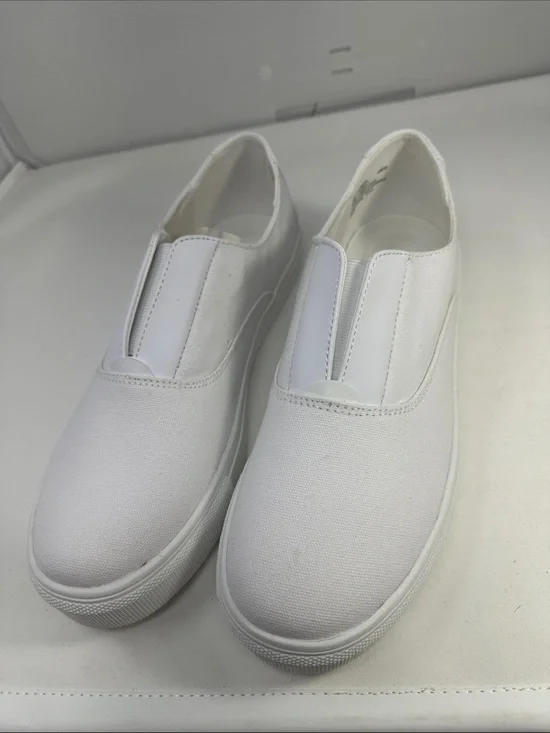Comfort view Slip on Sneakers Size 12M
