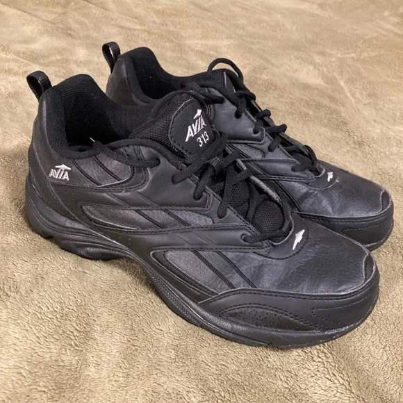 NIB Vintage Avia Walking Shoe Sneakers Size 9M