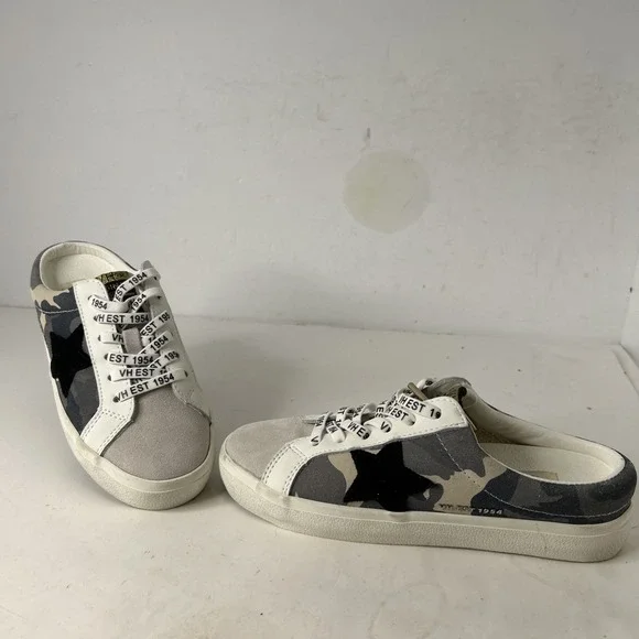 Vintage Havana Queen Camo‎ Slip On Sneakers Sz 5.5