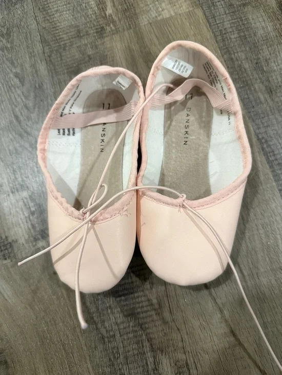 Danskin Pale Pink Kids Ballet Flats with Tie