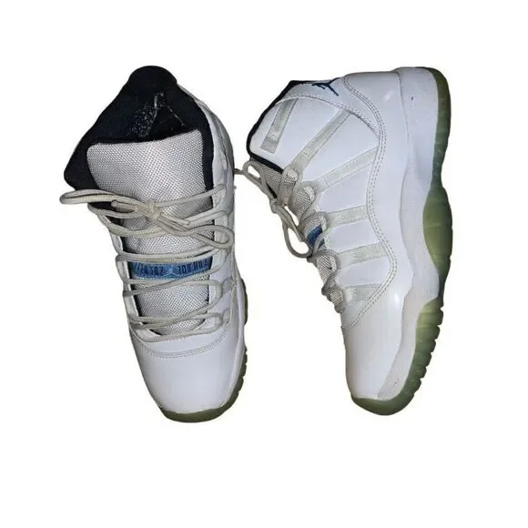 Air Jordan 11 Retro BG Sneakers