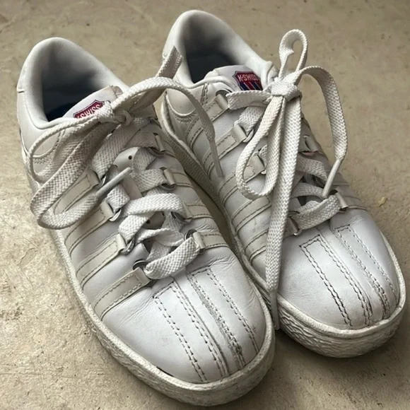 K-Swiss‎ classic kids leather white kids athletic shoes size 11