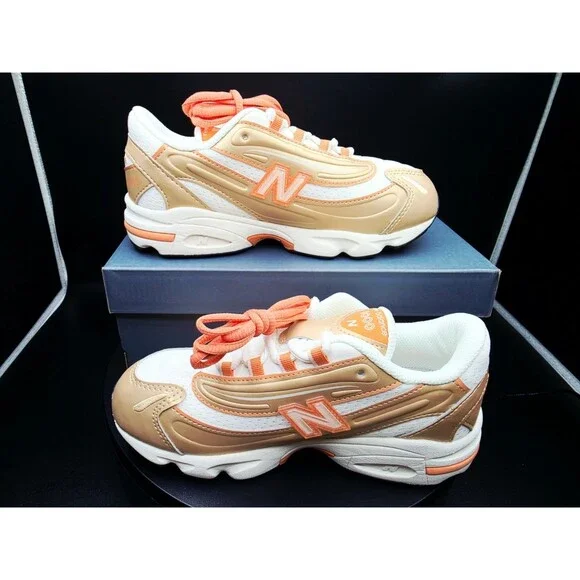 New Balance 1000 Unisex Kids Low Top Lace-Up Sneakers White/Gold  Size US 2.5