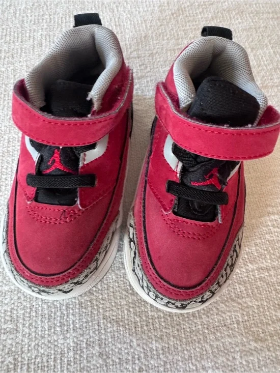 Jordan 3 Retro SE Fire Red SZ toddler 6C H2