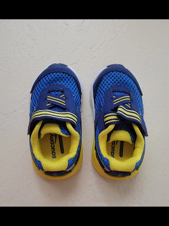 Saucony Kids' Blue & Yellow Lightweight Athletic Shoes - Toddler Size 4.5W