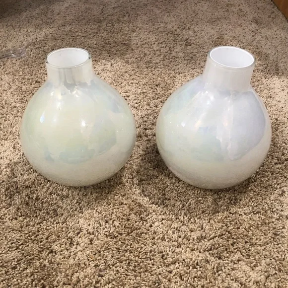 Crate And Barrel Opalescent Rounded Bud Vase Thick 7” T made in Poland