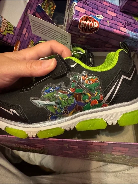 Kids Black & Lime Green Ninja Turtle Light-Up Sneakers