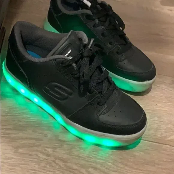 🎉1 hr sale 🎉Energy Lights sneakers shoes 👟