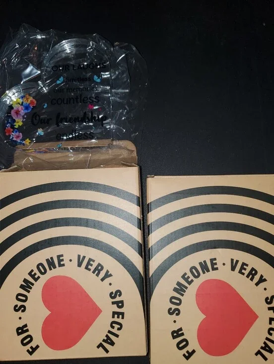 2 Friendship Heart Plaques