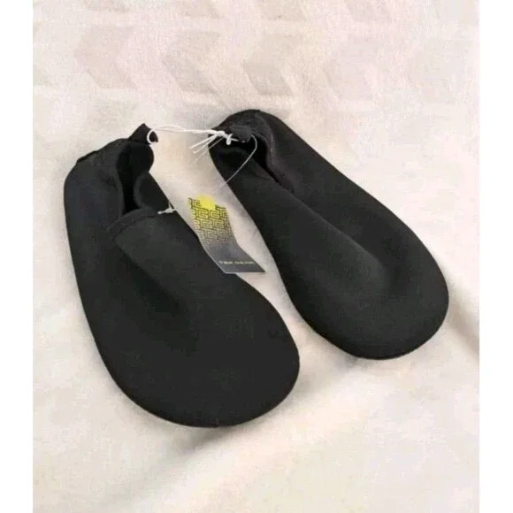 NEW Youth Tek Gear Water Socks - Size 3-4