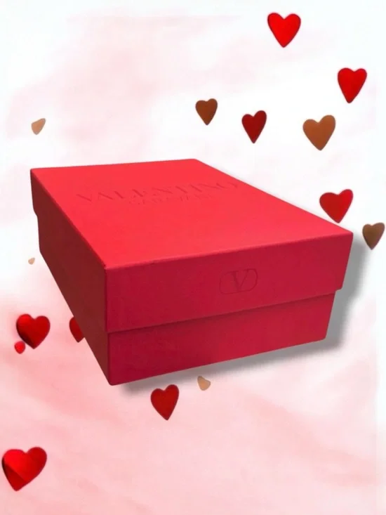 💗Valentino Garavani Signature Vibrant Red Gift / Shoes Box Tonal Logo