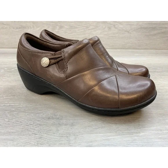 Clarks Women's Brown Leather Wedge‎ Loafers Pleated Round Toe 8 Comfort Shoes