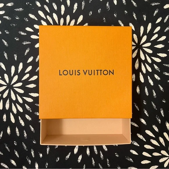 New Louis Vuitton Small Box 6.5”x6.5”x2.5