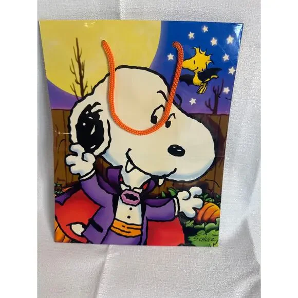 Halloween Peanuts Hallmark UFS Snoopy gift bag vintage unused