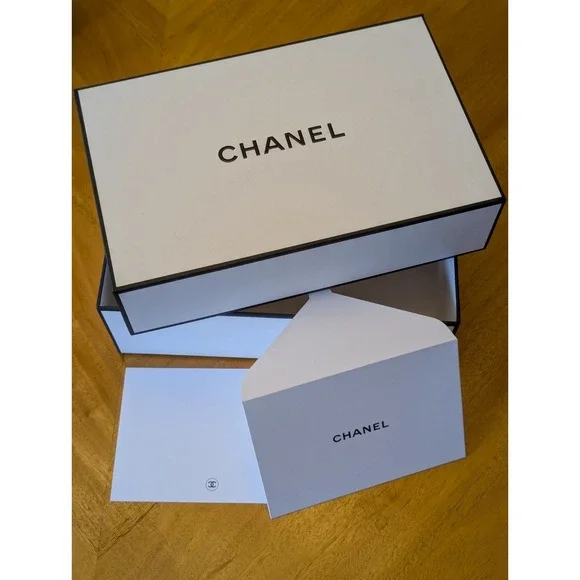 CHANEL Small/Medium Rectangular Empty Gift Box 8.5
