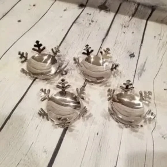NWT CRATE AND BARREL snowflake tealight candle holder bundle of 4