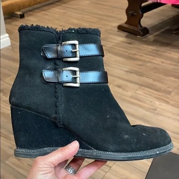 Solesensability Black wedge Booties 8.5