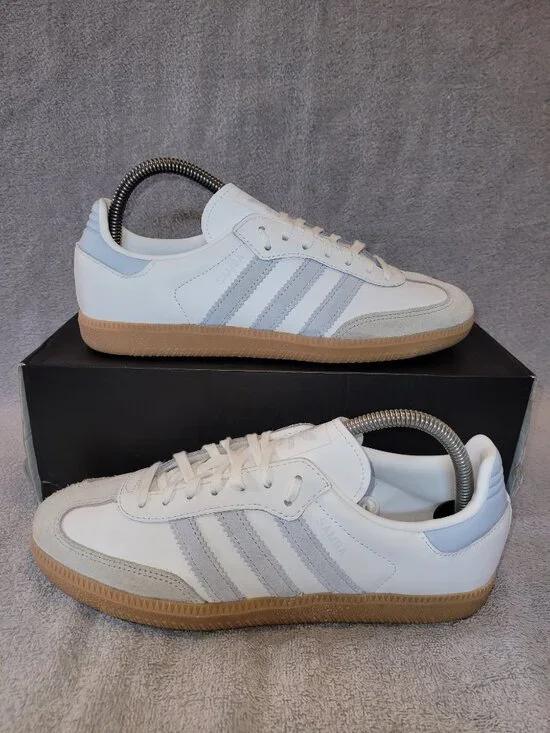 Adidas Samba OG Cloud White / Crystal Sky / Tan Gum Sneakers Big Kid's Size 7