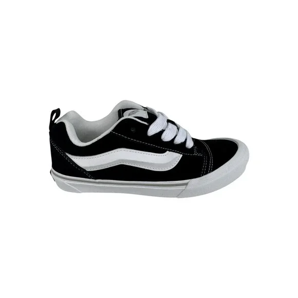 Vans Knu Skool VN0009QC6BT Junior Size 5.5 No Box