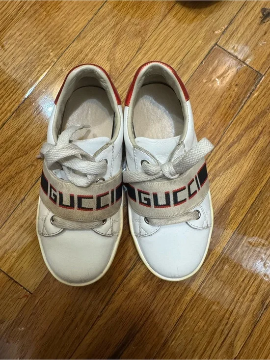 Gucci White Kids Sneakers with Red and Black Logo Band