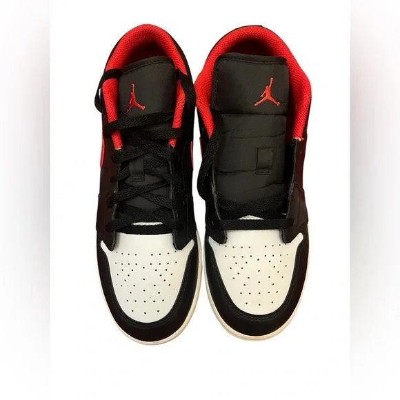 Nike Air Jordan Men's Black, Red, and White Sneakers