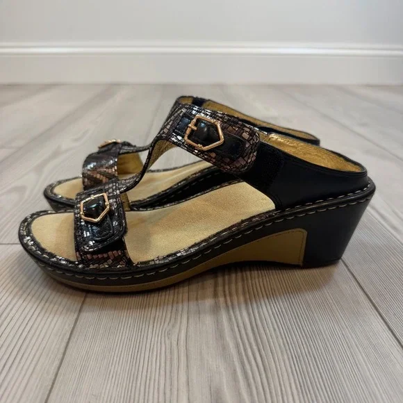 Alegria Lara Shmancy Bronze Metallic Leather Wedge Sandals 38 US 8-8.5 NEW