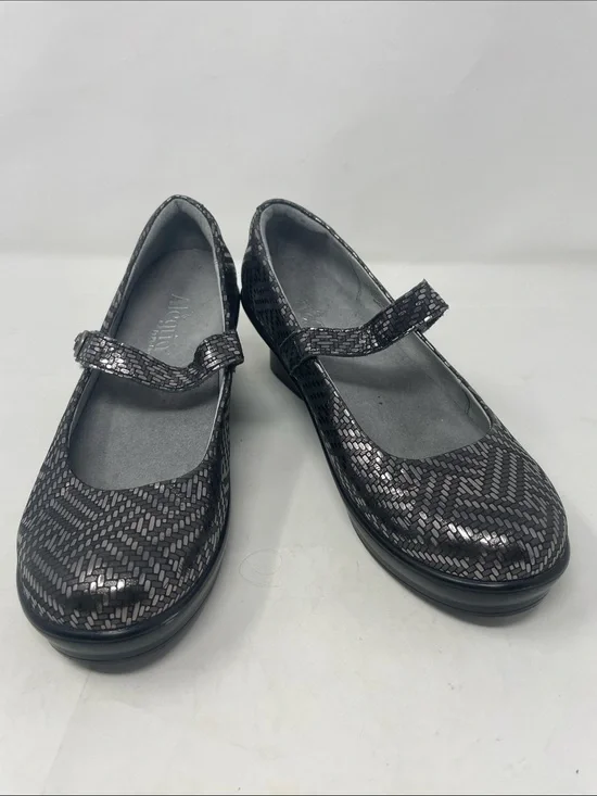Alegria Metallic Gray Mary Jane Wedged Flats with Patterned Upper Size 8.5