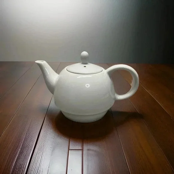CRATE AND BARRELL WHITE TEA POT VINTAGE