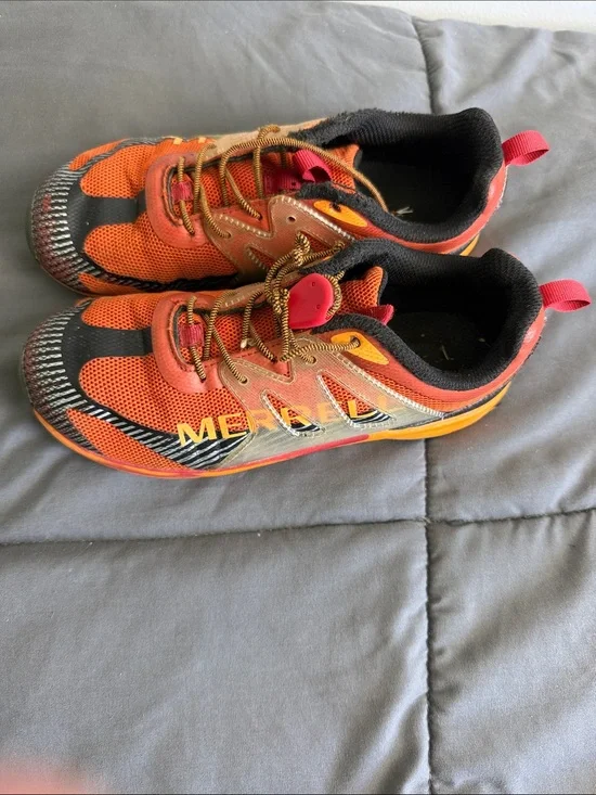 Agility peak KDS SIZE 3M Merrell Kids Orange and Black Trail Sneakers