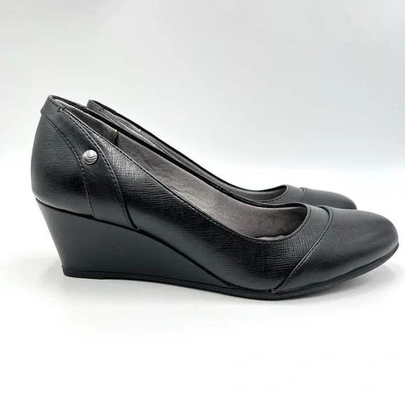 7‎ WIDE LifeStride Womens Dreams Black Faux Vegan Leather Wedge Pumps Heels