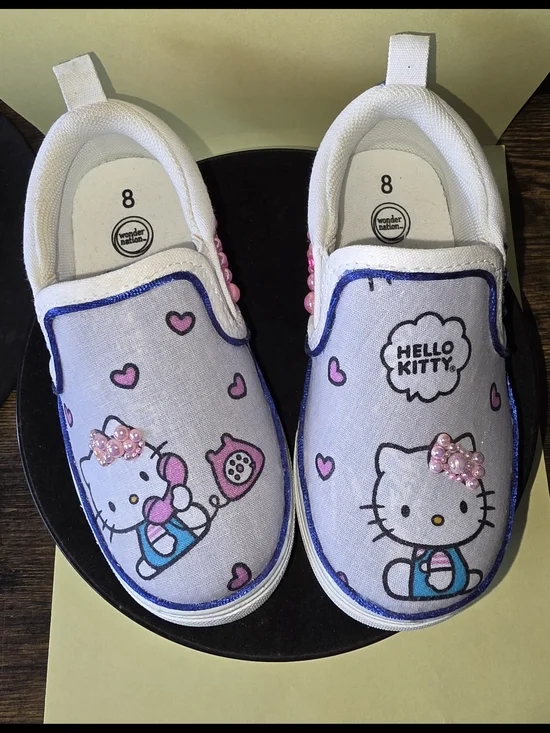 Hello Kitty Girls' White and Pink Slip-On Sneakers - Size 8