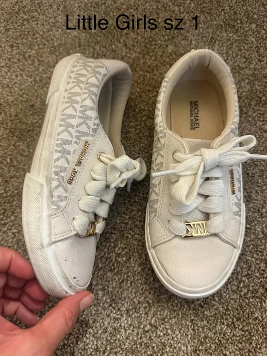 Michael Kors White and Gold Little Girls Logo Sneakers Sz 1
