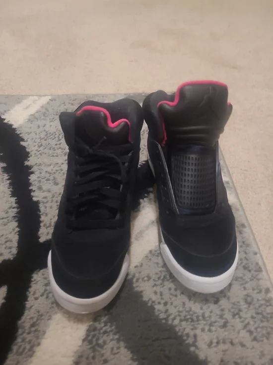 Air Jordan 5 Retro GS 'Deadly Pink' Size 5Y Missing One Lace