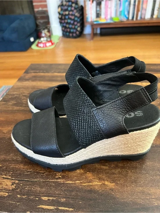 Black Wedge Espadrille Sandals - size 8.5