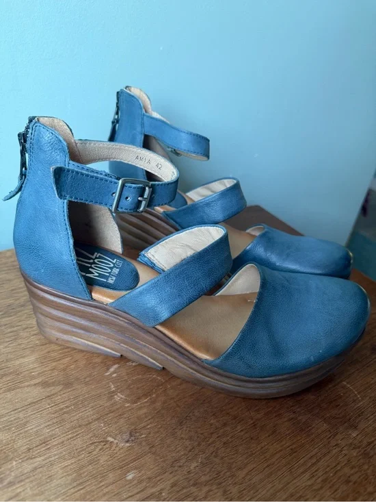 Amia Sandal Miz Mooz