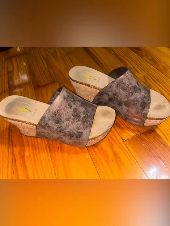 Volatile Metallic Bronze/ Brown Distressed Cork Wedge Platform Sandals
