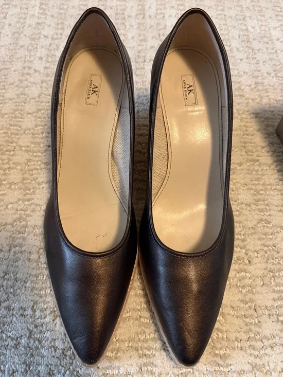 Anne Klein Brown Leather Pointed-Toe Wedges