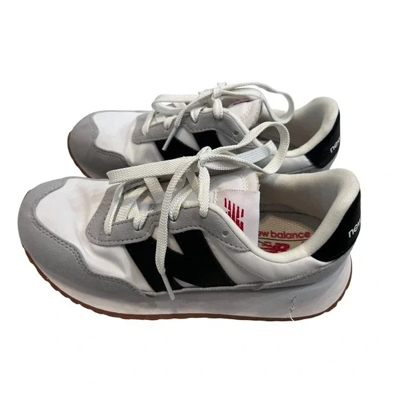 New Balance 237 Kids Casual Lifestyle Sneakers White‎ Grey Black Big Kid 4