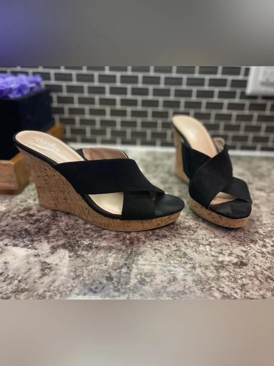 Latrice Wedge Mule Sandal - Charles David - Black and cork size 10
