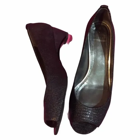 Stuart Weitzman Tofu Peep Toe Wedge Black 8.5 EUC