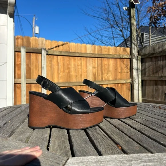 Women's Naomi Wood Wedge Heels Universal Thread size 7.5 y2k spring summer chunk