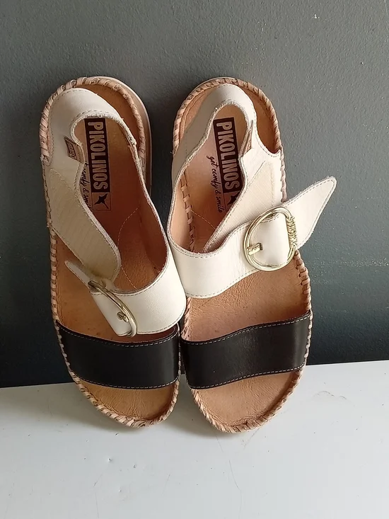 Pikolinos Leather Two Tone Slingback Buckle Wedge Sandals‎ Cream Black Size 39