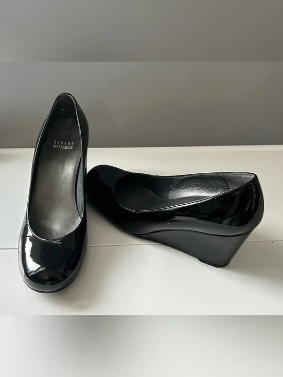 Stuart Weitzman Black Patent Leather Round Toe Wedge Pumps Heels Women's Size 7